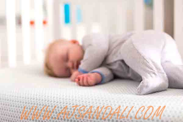 اندازه استاندارد تشک خواب نوزاد
