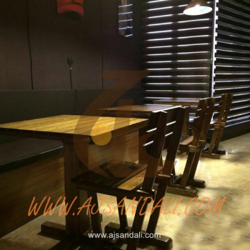 ابعاد استاندارد میز و صندلی رستوران